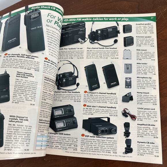 1995 VTG Radio Shack Answers Catalog Paperback Electronics Reference Technology - Picture 7 of 7